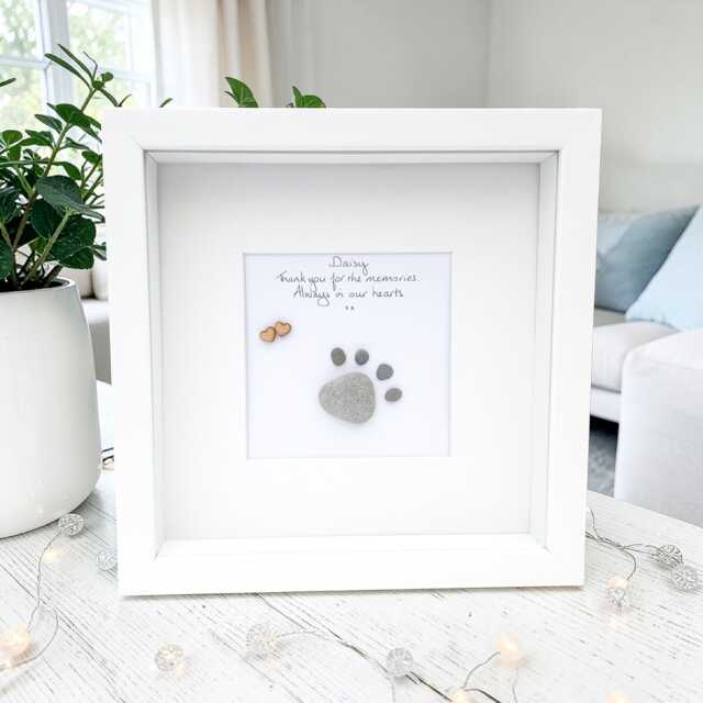 Pet Loss Pebble Picture Personalised - Dog Or Cat Memorial Gift Paw Print Art Sympathy Thinking Of You Frame - image 1