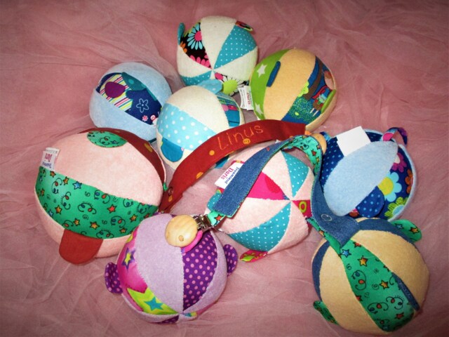 Baby Set With Ball & Pacifier Clip Gift Christmas Children's - image 1