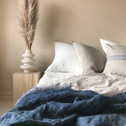 Softened Linen Throw Blanket With Fringes in Denim Blue/Double Sided Bed Runner/Soft Stonewashed Bedspread - thumbnail 2
