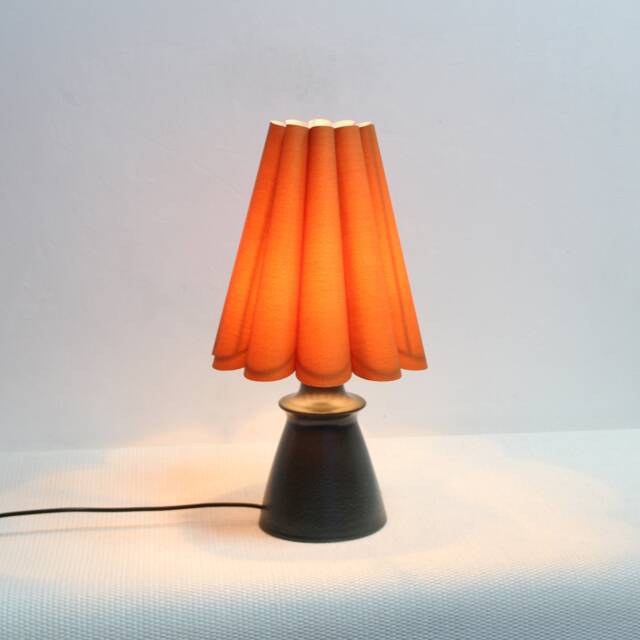 Handmade Scallop Ocher Fabric Table Lamp With Ceramic Base-62# - image 1