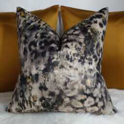 African Leopard Spots Cushion Cover, Animal Print Pillow Cover Abstract - thumbnail 1