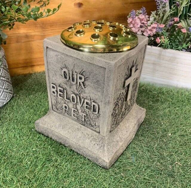 stone Garden Beloved Pet Memorial Grave Side Flower Vas Pot Ornament - image 1