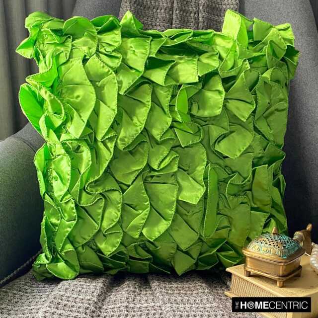 "Handmade Ruffles Clover Green Pillow Case 24""x24""/26""x26" - image 1