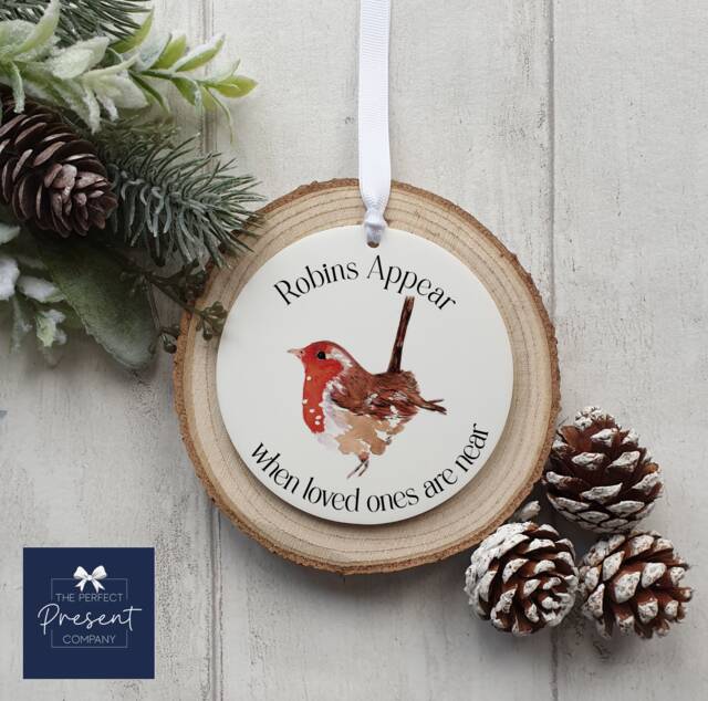 Robins Appear When Loved Ones Are Near - Robin Bauble in Memory Decoration Christmas At