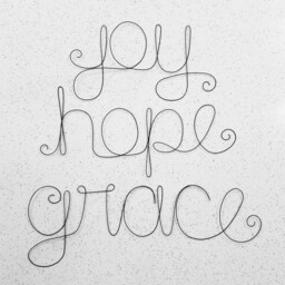 Hope Wire Wording Wall Hanging - thumbnail 2