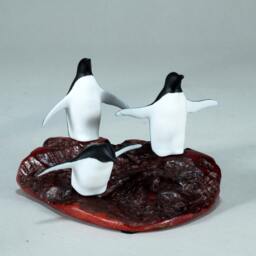 Penguin Sculpture D??cor From John Perry Trio On Burl-Wood Base - thumbnail 2