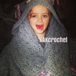 Crocheted Hooded Owl Blanket With Fringe Custom Colors - thumbnail 2