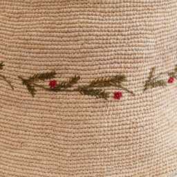 Evergreen Crocheted Raffia Tree Collar, Hand Woven Festive Skirt, Handmade Christmas Decor - thumbnail 3