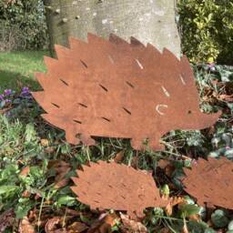 Set Of 3 Metal Rusty Hedgehog Silhouette Garden Art Stakes/Spikes Ornament - thumbnail 2