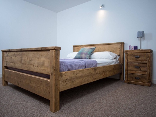 The Canterbury Bed Frame Chunky Reclaimed Pine Wood With Footboard All Sizes Available Free UK Delivery. Extra Thick 4.5cm Slats - image 1