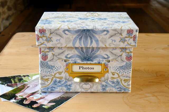 William Morris Photo Box Strawberry Thief Petite Linen, Handmade in England - image 1