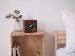 Quiet Analog Alarm Clock, Clock Silent Wooden, Night Light, Gentle Sound, No Ticking Noises, Minimalist, Snooze Function