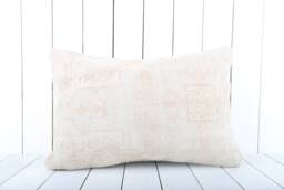 Handmade Turkish Kilim Pillow Cover Vintage Anatolian Design - 16x24 - thumbnail 1