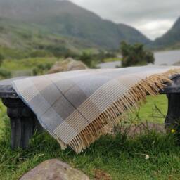 Luxurious Supersoft Lambswool Blanket/Throw - Cream/Taupe/Denim Check 137x180 cm - 54x71'' 100% Pure New Made in Ireland - thumbnail 3