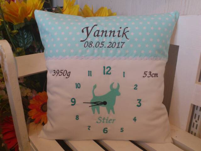 Pillow For Birth - Zodiac Sign in Clock Mint Green - image 1