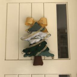 Christmas Tree Door Hanger, Bell Ornament, Handmade in Felt - thumbnail 4