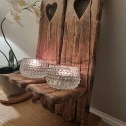 Pair Of Solid Oak Handmade Rustic Heart Candle Sconces Size 40x12 cm . Tudor Stain & Wax Finish Candles/Glass Etc Not Included - thumbnail 4