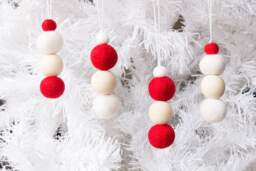 Felt Christmas Ornaments X 8 - Red & White Felted Ball Hanging Decor Pom Xmas Tree Decoration Holiday Wooden Beads - thumbnail 1