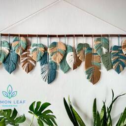 Large Monstera Leaf Macrame Wall Hanging Boho Art - thumbnail 2
