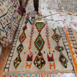 Hand-Knotted Wool Azilal Rug, Ivory Berber Carpet - 1.3M X 2.35M - thumbnail 4