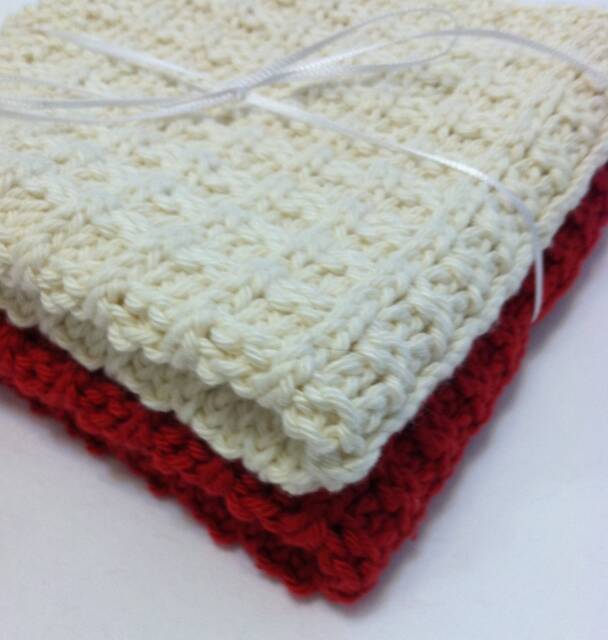 Hand Knit Cotton Wash Cloths in Red & Natural Quiltsy Handmade - image 1