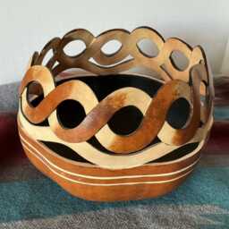 Mac's Original, One Of A Kind, Hand Carved Apple Gourd Art Bowl - thumbnail 4