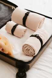 Linen Waffle Travel Towel - Lightweight & Soft Warm Beige/Sand Cream Minimalist Must-Have - thumbnail 1