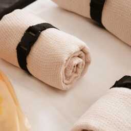 Linen Waffle Travel Towel - Lightweight & Soft Warm Beige/Sand Cream Minimalist Must-Have - thumbnail 2