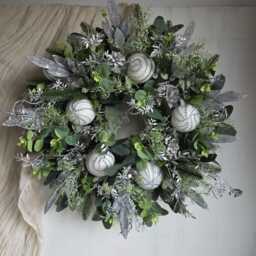 Large Christmas Bauble Wreath For Front Door, Silver Glitter Frosted Eucalyptus, Christmas Wreath, Artificial Door Wreath, Winter Xxl - thumbnail 2