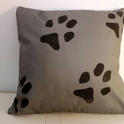"Airedale Terrier Cushion ""Jessica" - thumbnail 3