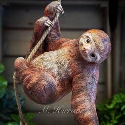 Hanging Sloth Sculpture Large Tree Outdoor Climbing Garden Ornament Decor - thumbnail 1
