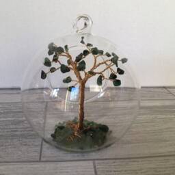 May Birthstone Bauble. Emerald Gemstone Tree Sculpture. Green Crystal & Gold Wire Suncatcher - thumbnail 2