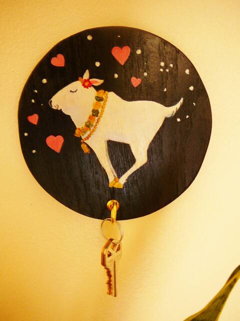 Key Organizer Hanger Picture Hook Wall Art Hand Painted Animal Cow - image 1