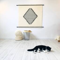 Rombo Black - Handwoven Diamond Tapestry & White Wool Wall Hanging, Boho Decor - thumbnail 4