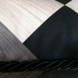 Palazzo Pillow - Taupe/Black - thumbnail 3