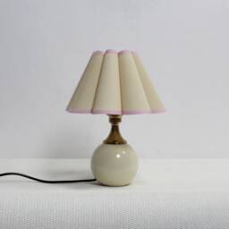 Handmade Scallop Fabric Table Lamp Khaki Shade, Pink Trim, Ceramic Base - thumbnail 3