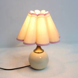 Handmade Scallop Fabric Table Lamp Khaki Shade, Pink Trim, Ceramic Base - thumbnail 4