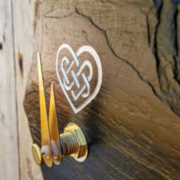 Celtic Knot Slate Clock - Irish Love Gra Wall Decor - thumbnail 4