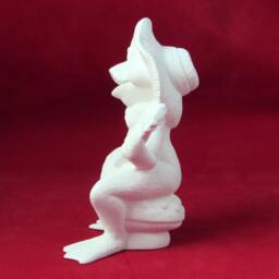 Ceramic Ready-To-Paint Frog Banjo Player - 5.75 Inch Bisque Garden Figurine - thumbnail 3