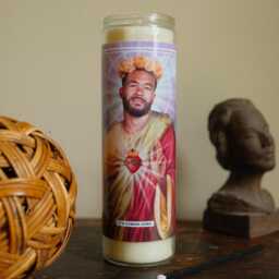 Saint England World Cup Squad Prayer Candle Scented Vegan Soy Wax, 120Hr Burn - thumbnail 3