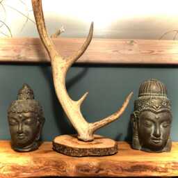 Pair Of Buddha Heads Stone Home Or Garden Ornaments - Knowledge & Wisdom - thumbnail 2