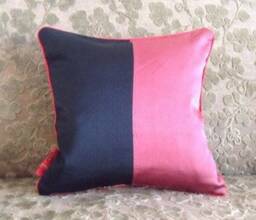 Obee Small Cushion Cover/Shogun's Dog - thumbnail 2