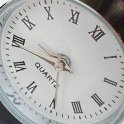 Engraved Personalised Nanny Crystal Glass Clock With Sentiment - thumbnail 3