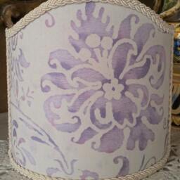 Pair Of Wall Sconce Clip-On Shield Shades Fortuny Fabric Lilac & White Cimarosa Pattern Mini Lampshade - Handmade in Italy - thumbnail 4