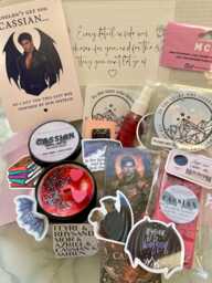Cassian Gift Box - Acotar Set Lord Of Bloodshed Candle Book Boyfriend Night Court Fantasy Bookish - thumbnail 1