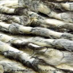 Exotic Gray Rabbit Faux Fur Throw Blanket, Minky Cuddle Lining - thumbnail 4