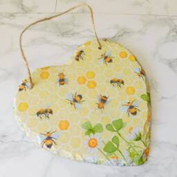 Bee Honeycomb Slate Heart Plaque Daisy Print Wall Art - thumbnail 3