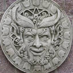 Mr Green Man Stone Hanging Plaque - Ancient Outdoor Bacchus Leaf Face Garden Ornament Gift - thumbnail 2