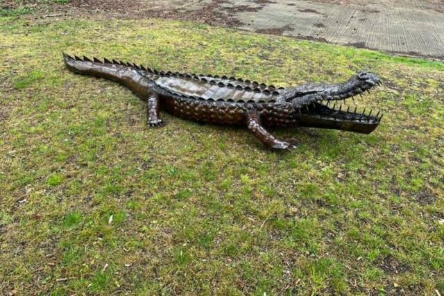 Large Recycled Metal Crocodile Garden Sculpture, Statue, Ornament, Decoration - image 1
