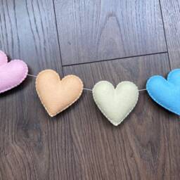 Felt Heart Garland, Wool Bunting, Baby Nursery Decor - thumbnail 3